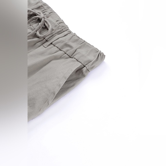 Green slim fit pocketed pants! - Picture 3 of 7